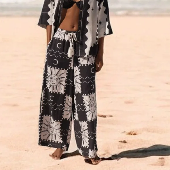 Anthropologie Migne Indigo Celestial Sun & Moon Wide Leg Pants NWT Size M
Boho - Picture 1 of 9